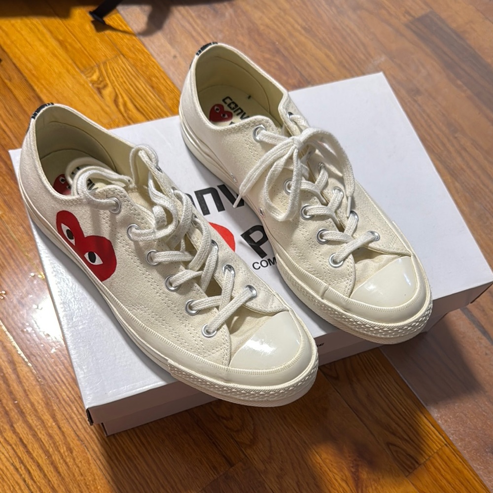 Comme des Garcons PLAY Cream Sneakers with Heart Emblem